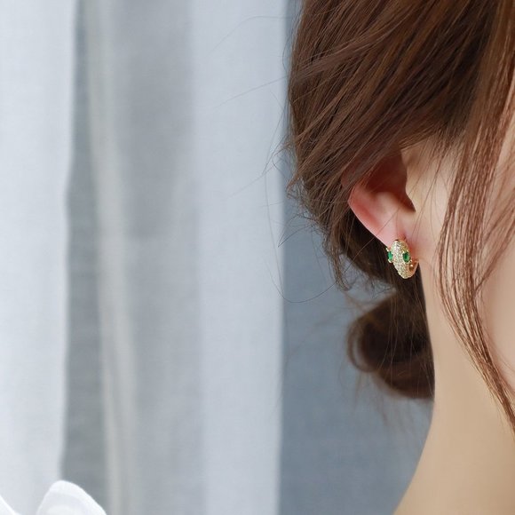 NEW 14K Gold Plated Emerald Snake Hoop Earrings - Picture 4 of 10